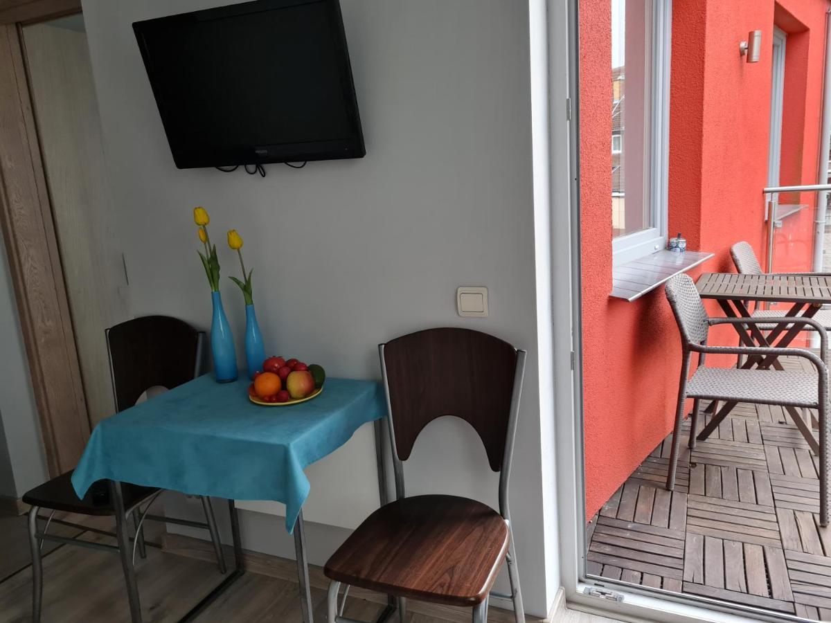 Bela - Pokoje Z Aneksami I Apartamenty Kołobrzeg Exterior foto