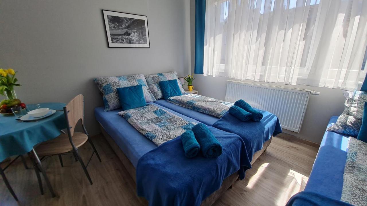 Bela - Pokoje Z Aneksami I Apartamenty Kołobrzeg Exterior foto