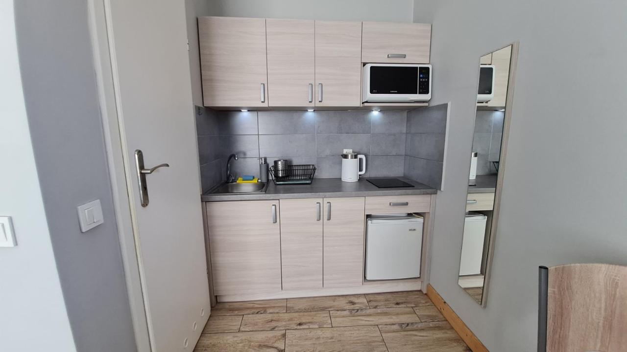 Bela - Pokoje Z Aneksami I Apartamenty Kołobrzeg Exterior foto
